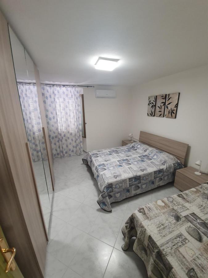 칼라고노네 Yellowhouse 아파트 외부 사진