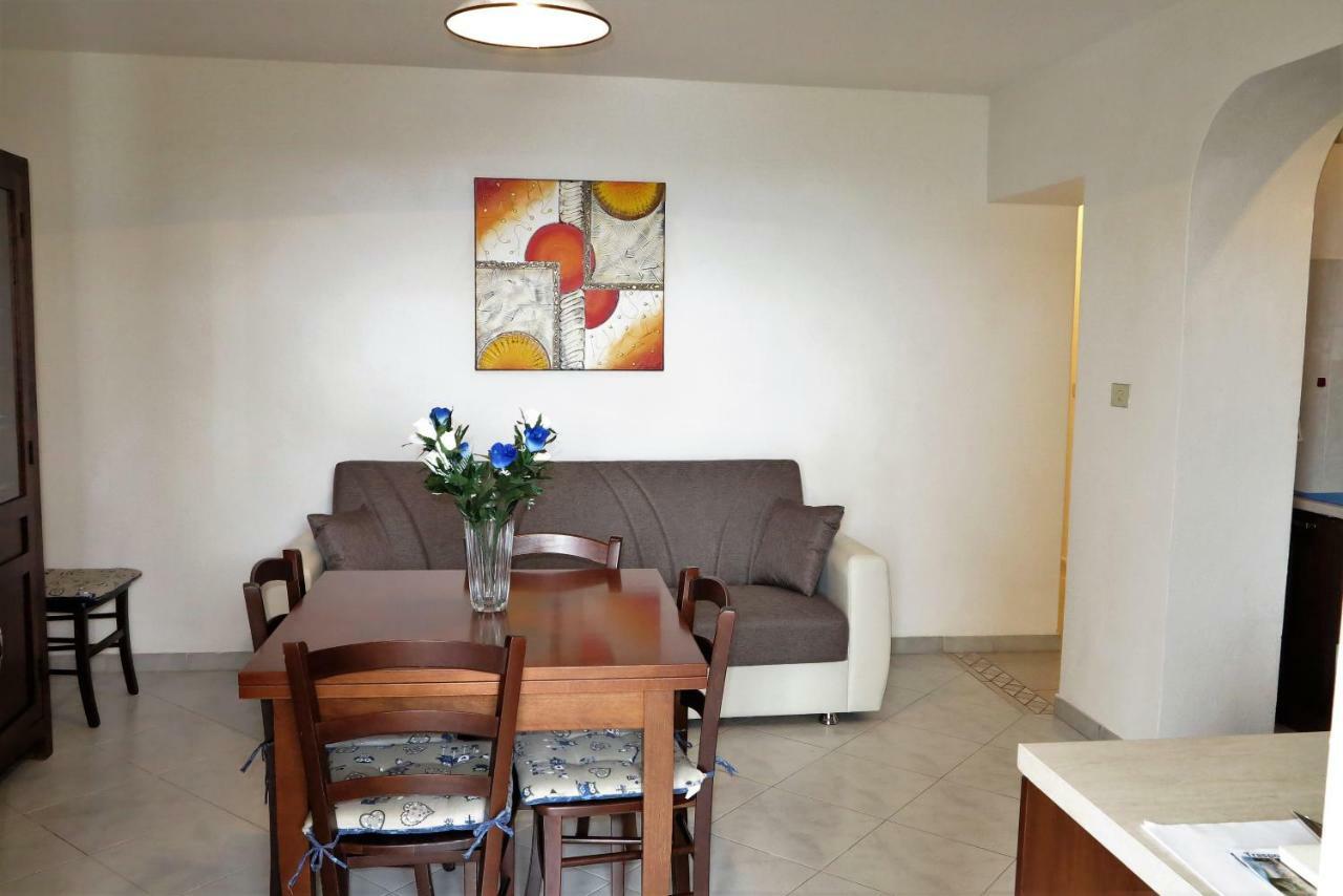 칼라고노네 Yellowhouse 아파트 외부 사진